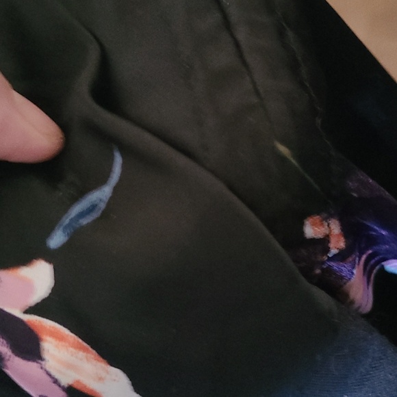 Ava & Viv Black Flower Top - Picture 2 of 5